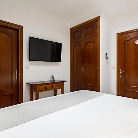 Pensión La Costa 4*