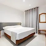 La Costa 3* אל אחידו
